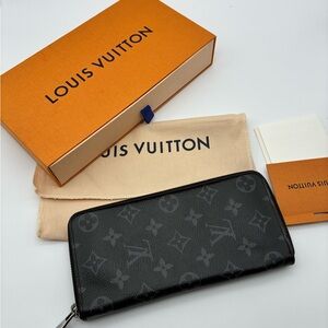 Louis Vuitton Eclipse Black and Gray Monogram Zippy Wallet with box and dustbag